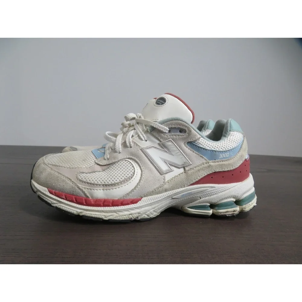 New Balance 2002R Running Shoes Boys 6.5 Womens 8 Gray Sneakers GC2002JF Gym
